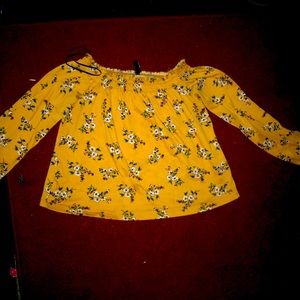 Girls Off the  shoulder shirt